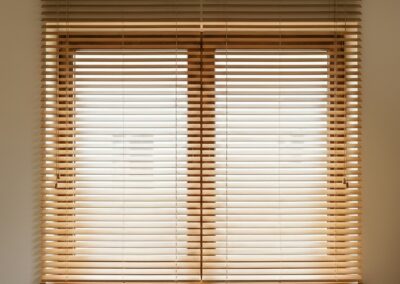 żaluzje drewniane 50 mm, na wymiar Józefów